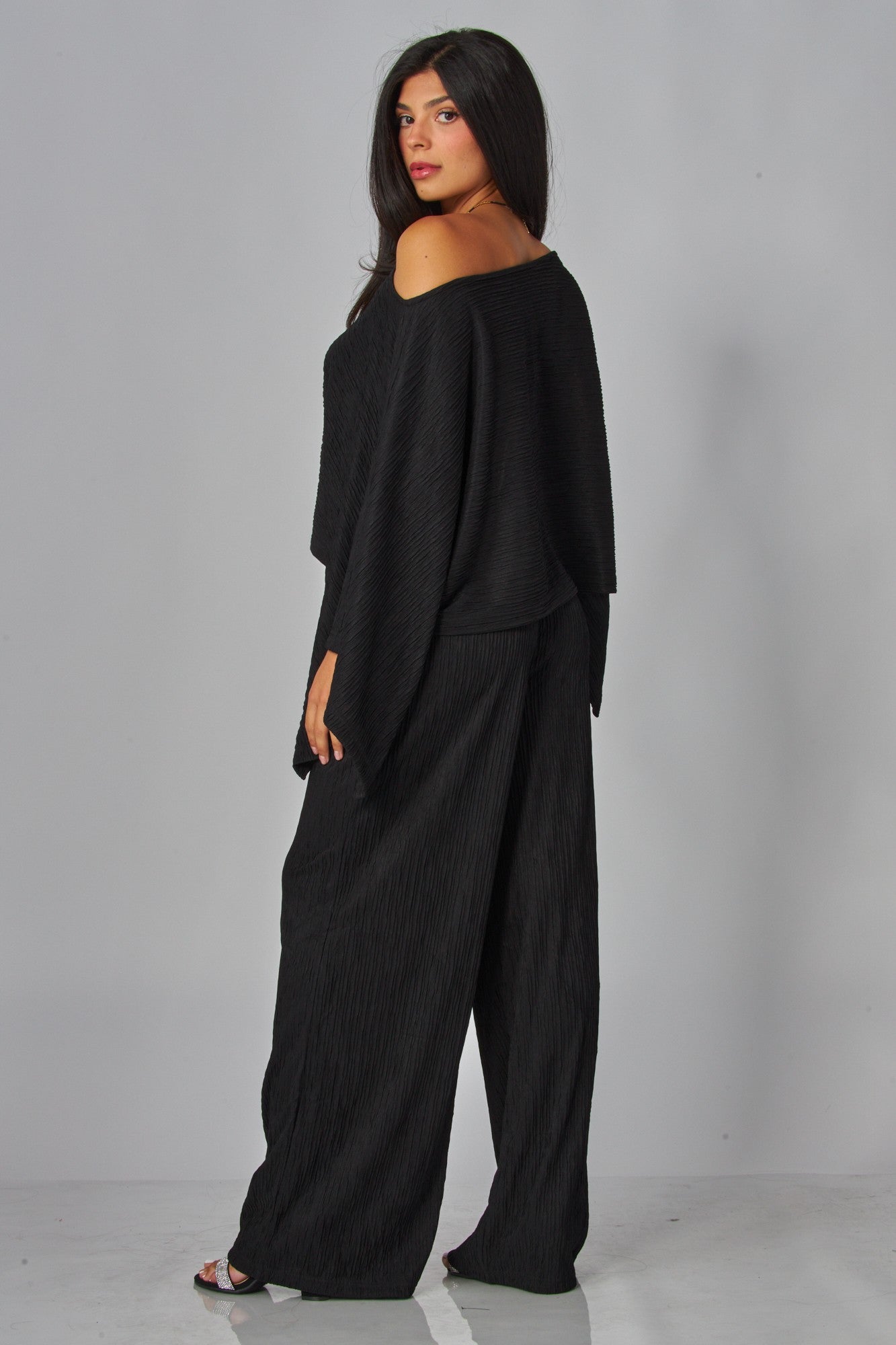 Love Poem Crinkled Plisse Cape Kimono Luxury Pants Set