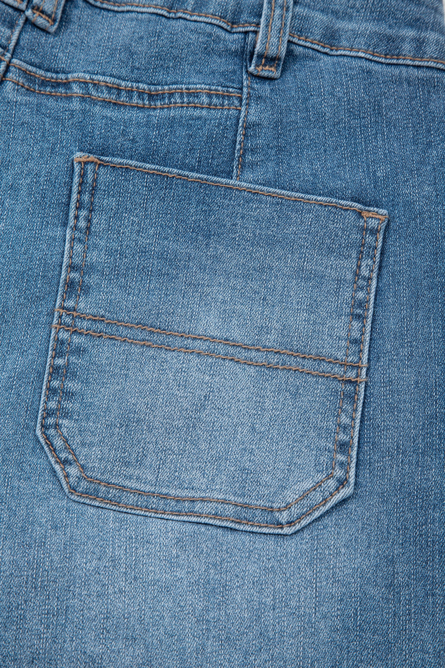 Lavendar Lane Clothing Sail Blue straight jeans with exposed stitching, showcasing classic denim style and slim fit design.