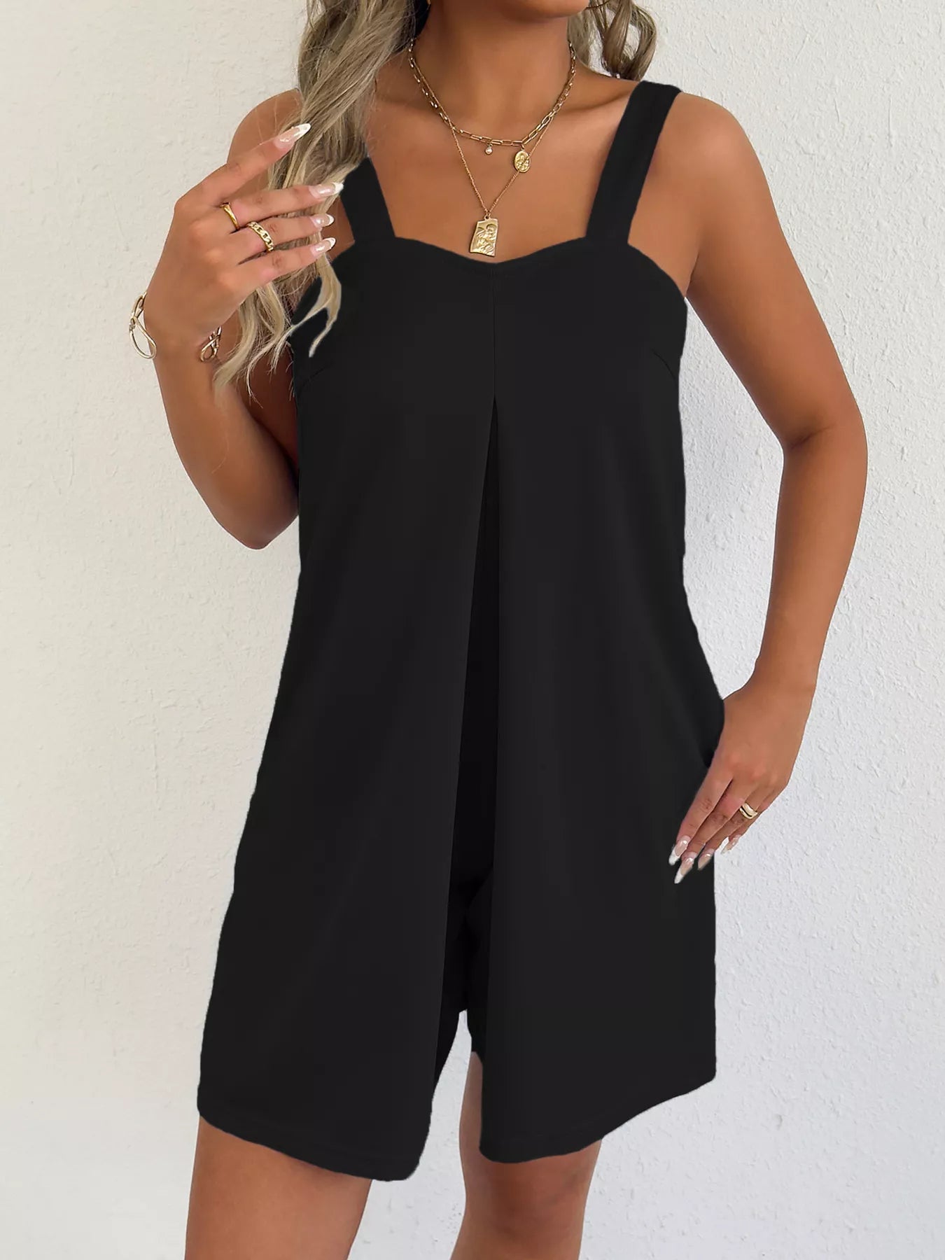 Lavendar Lane Clothing sleeveless casual romper with side pockets, lightweight and comfortable for warm weather.